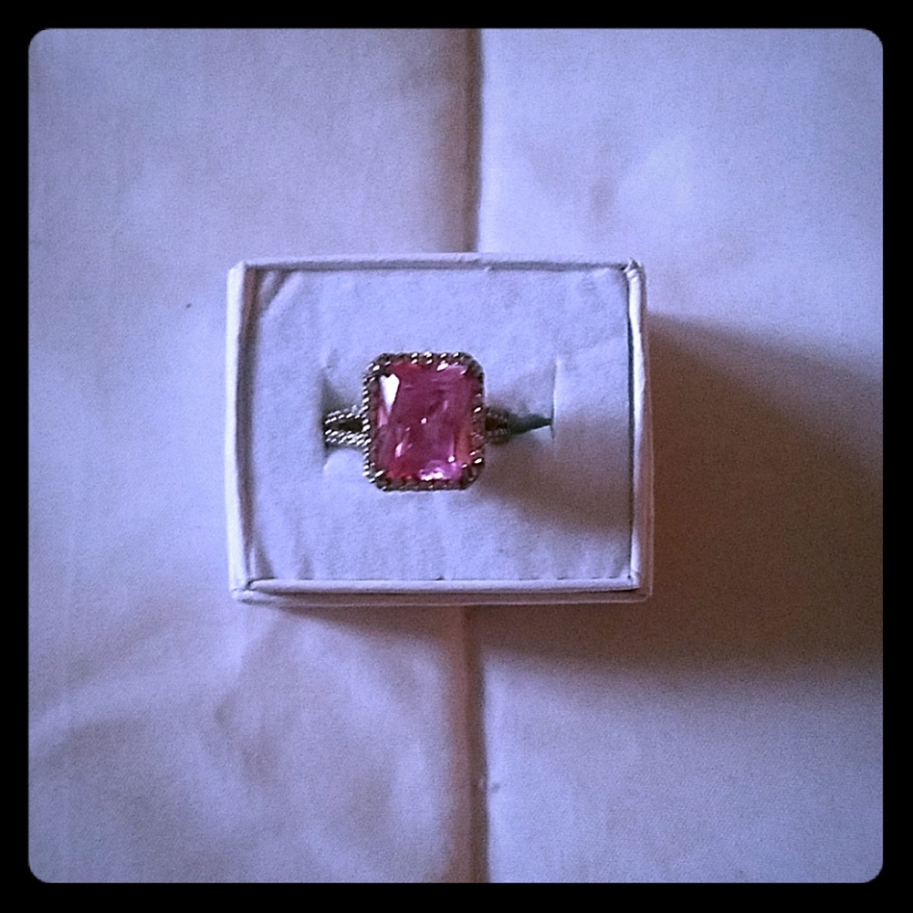 Sapphire ring